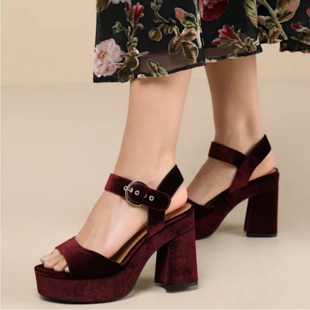Dolce Vita Burgundy Velvet Wayward Platform High Heel Sandals Size: 8.5